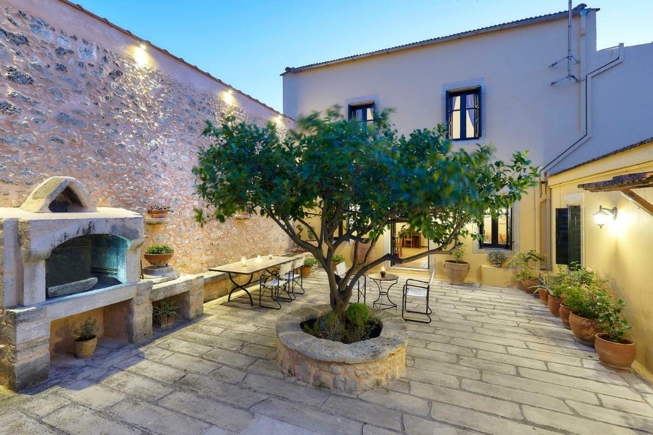 Castello Villa Daphnes - Private Pool & Whirlpool Dhafnes Extérieur photo