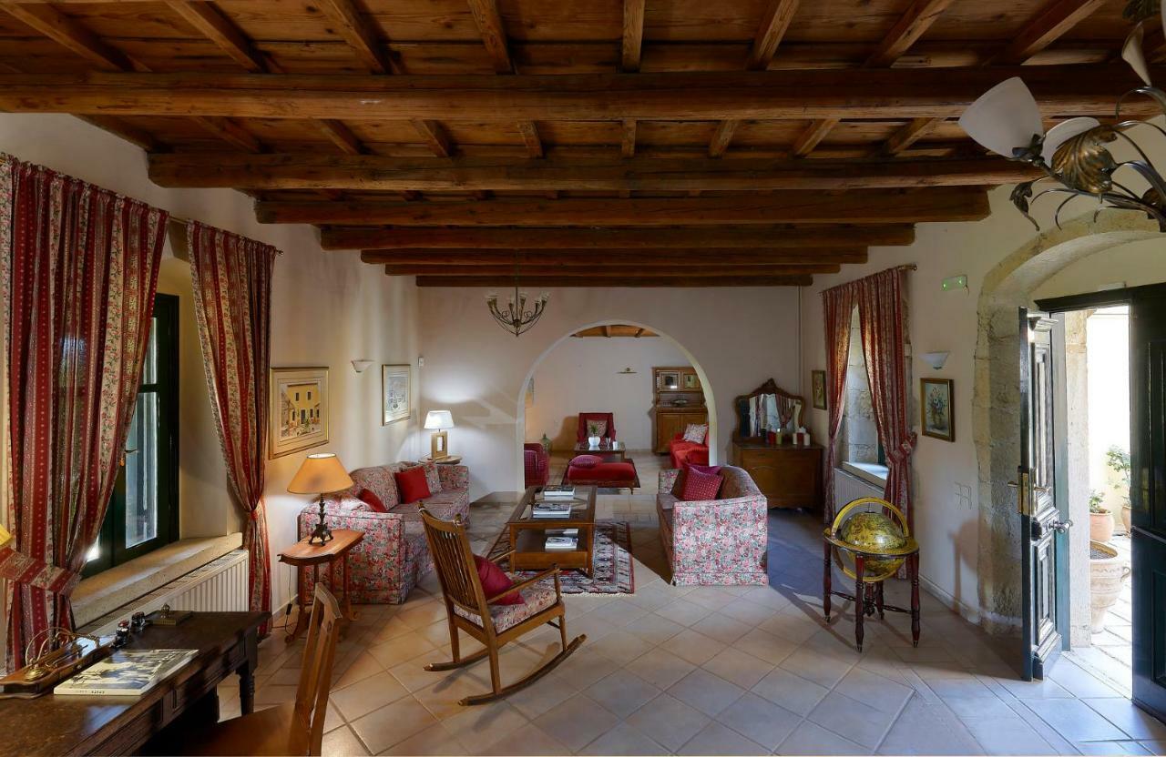 Castello Villa Daphnes - Private Pool & Whirlpool Dhafnes Extérieur photo