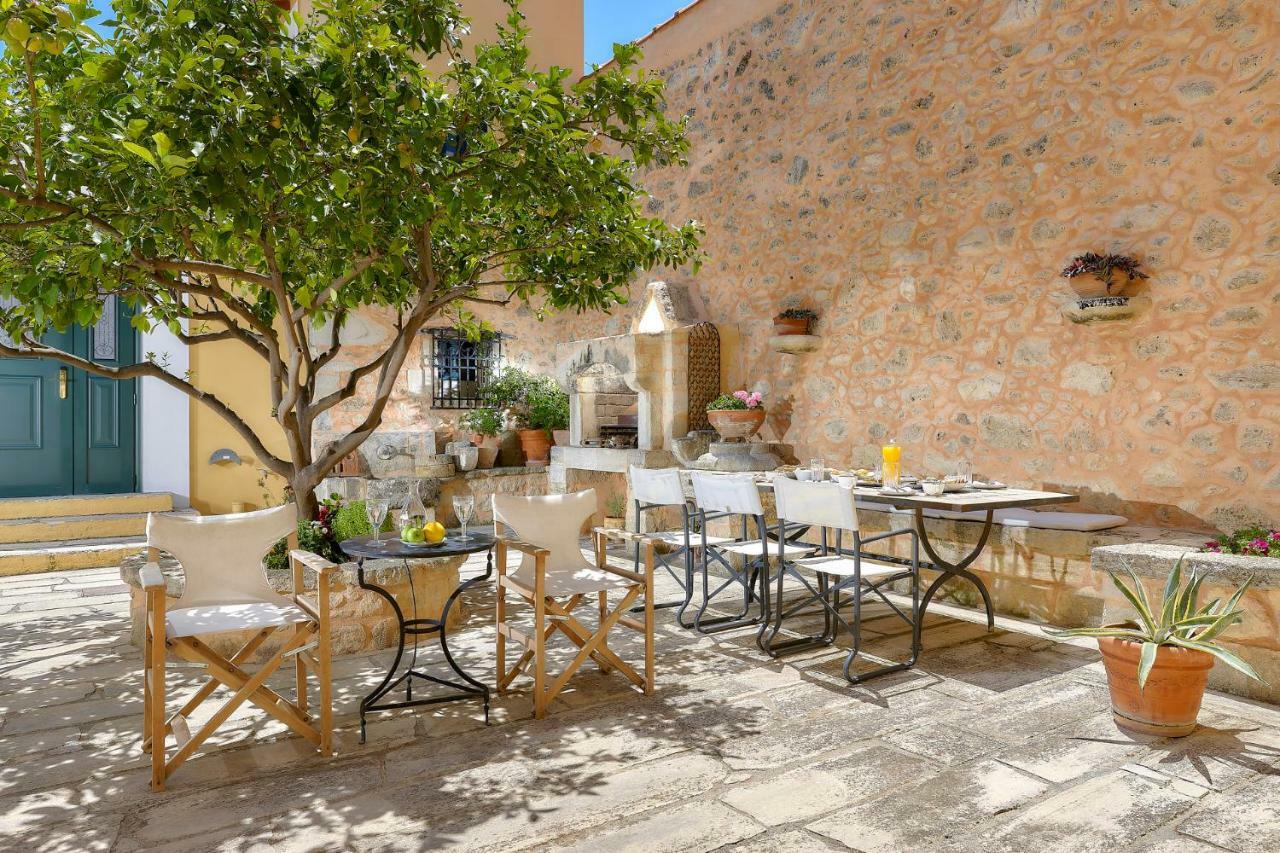 Castello Villa Daphnes - Private Pool & Whirlpool Dhafnes Extérieur photo