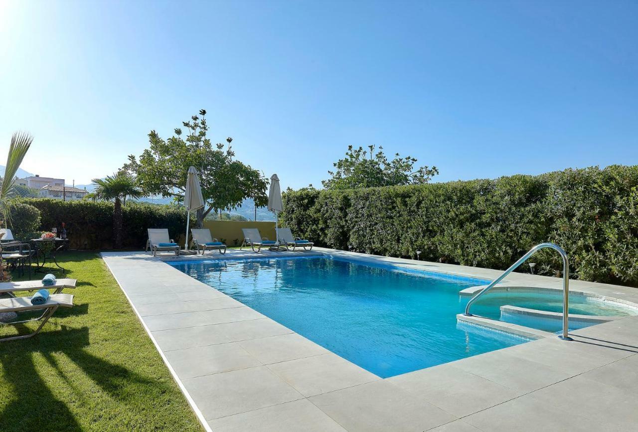 Castello Villa Daphnes - Private Pool & Whirlpool Dhafnes Extérieur photo