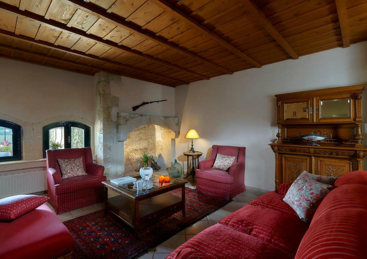 Castello Villa Daphnes - Private Pool & Whirlpool Dhafnes Extérieur photo