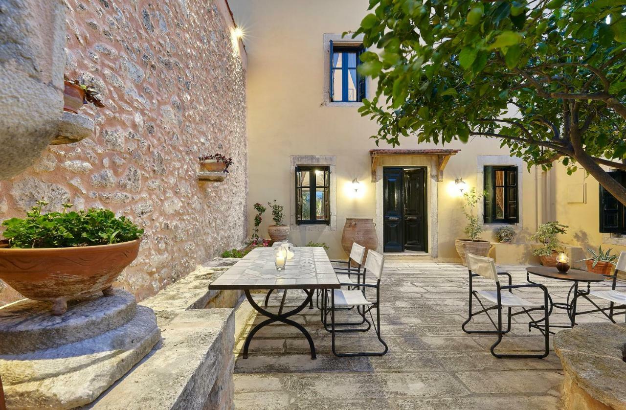 Castello Villa Daphnes - Private Pool & Whirlpool Dhafnes Extérieur photo