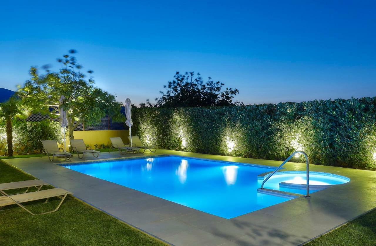 Castello Villa Daphnes - Private Pool & Whirlpool Dhafnes Extérieur photo
